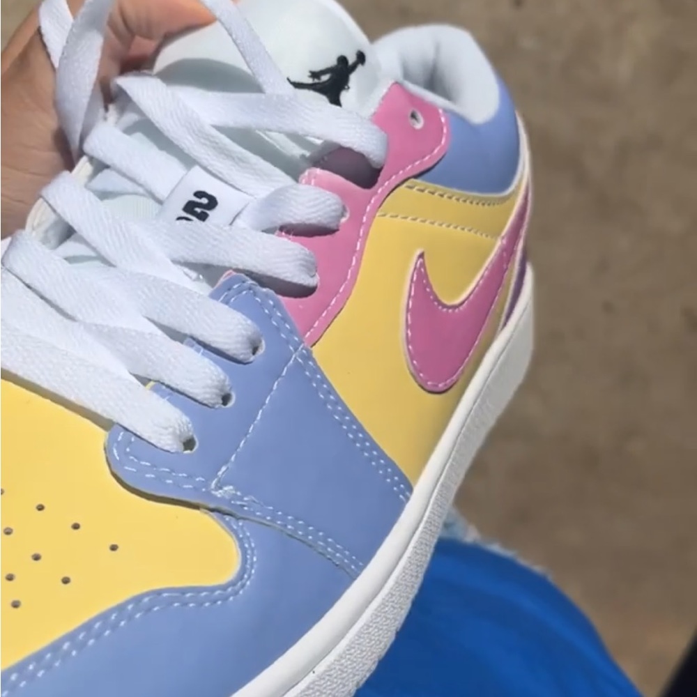 UV reactive color changing Jordan 1 lowtop Mens 9.5